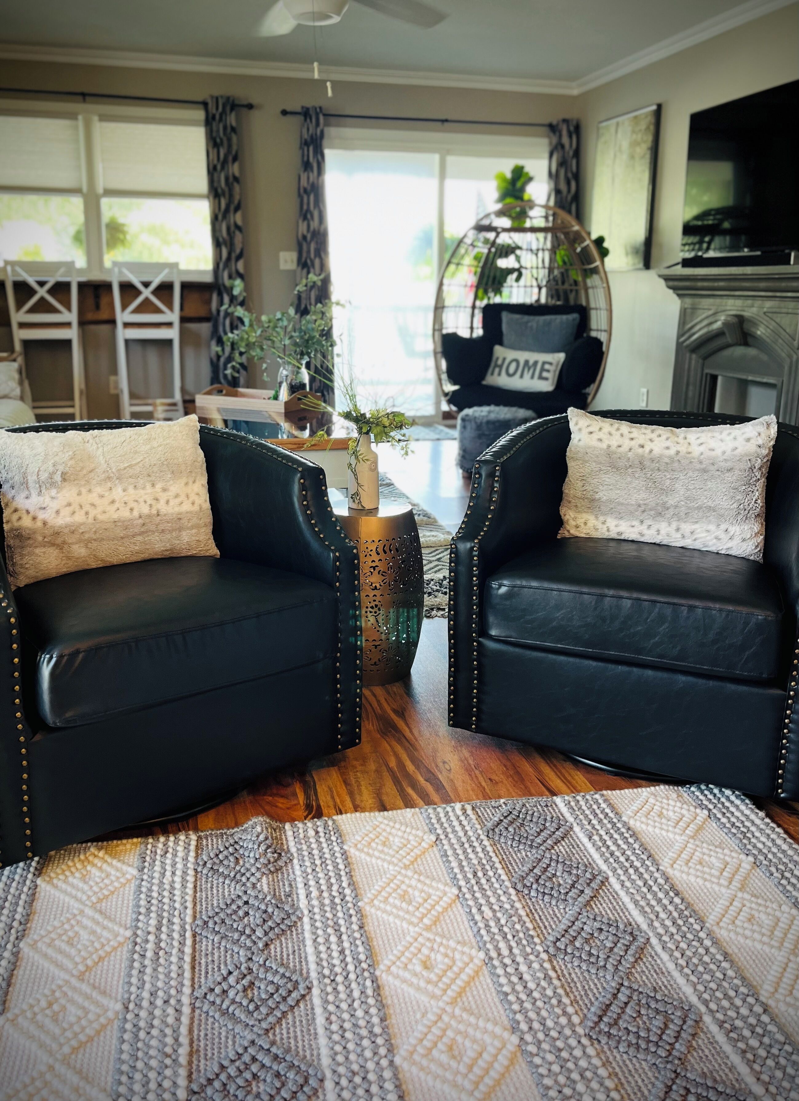 Conversational seating