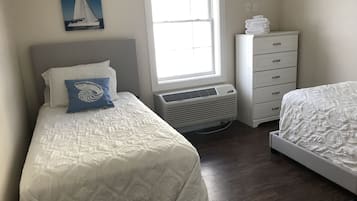 2 chambres, fer et planche à repasser, accès Internet, draps fournis