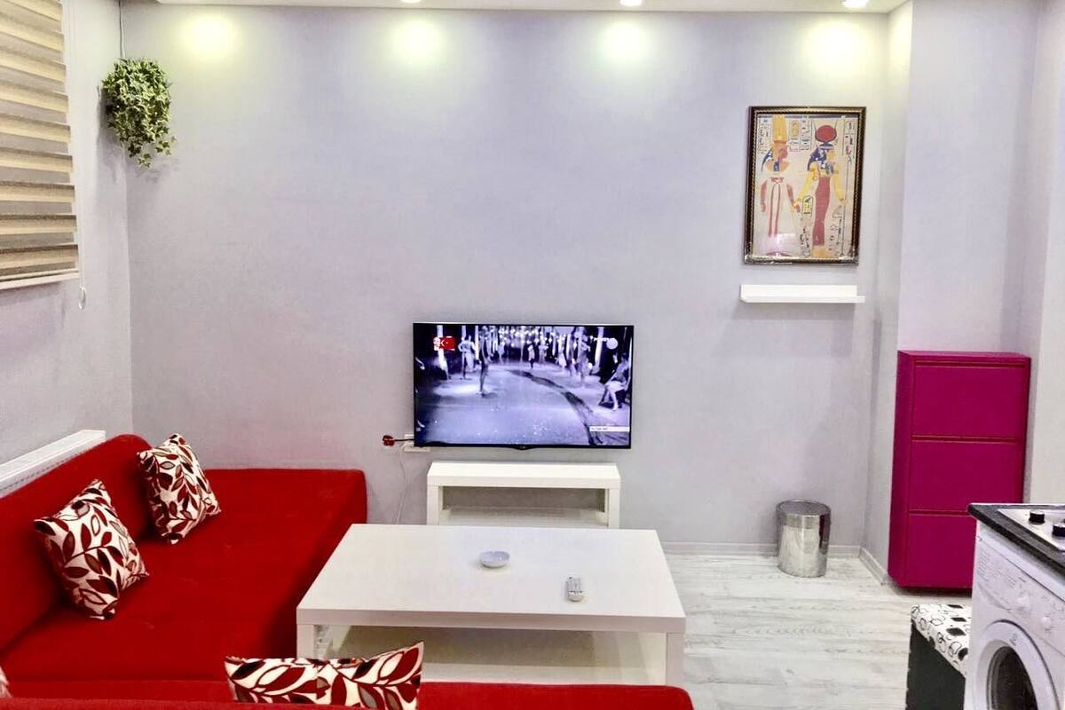 Luxury Apartment, 2 Bedrooms | Desk, blackout curtains, soundproofing, iron/ironing board