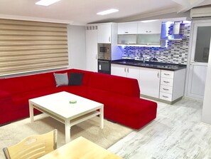 奢華公寓, 1 間臥室 | 獨特裝潢、布置獨特、書桌、遮光布/窗簾