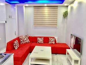 Luxury Apartment, 1 Bedroom | Individually decorated, individually furnished, desk, blackout curtains - Sevgi Apart (Istanbul)