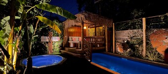 Artistic Haven in Hollywood with Pool, Hot Tub, Cabana, and Garden