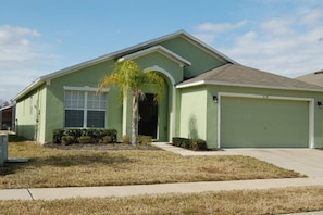 Front of House
 - 4 Bed/3 Bathrooms with pool - 2 masters with ensuites - cable TV in all bedrooms (Davenport)