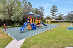 Playground
 - 4 Bed/3 Bathrooms with pool - 2 masters with ensuites - cable TV in all bedrooms (Davenport)