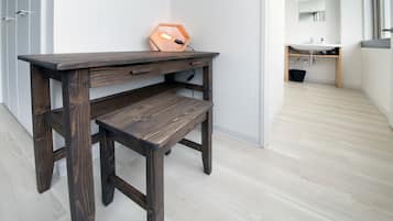 Apartment | Individually decorated, desk, iron/ironing board, free WiFi