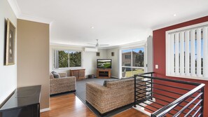 Living area - 5 Brolga Place, Peregian Beach, Noosa Shire, QLD (Peregian Beach)
