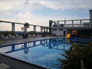 2 outdoor pools - H Elite Design Hotel (Kota Bharu)