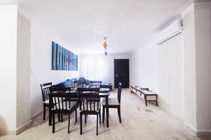 Dining - Luxury three floor Villa in Caribe Village with a private  beach area. (Bávaro)