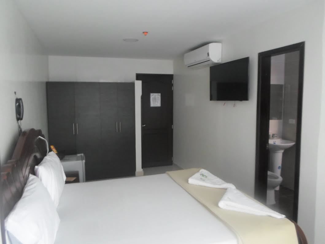 deluxe room, 1 double bed | blackout curtains, iron/ironing board, free wifi, bed sheets