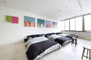 Apartment | Desk, iron/ironing board, free WiFi, bed sheets - Culinary Bed&Art 402 (Hamamatsu)