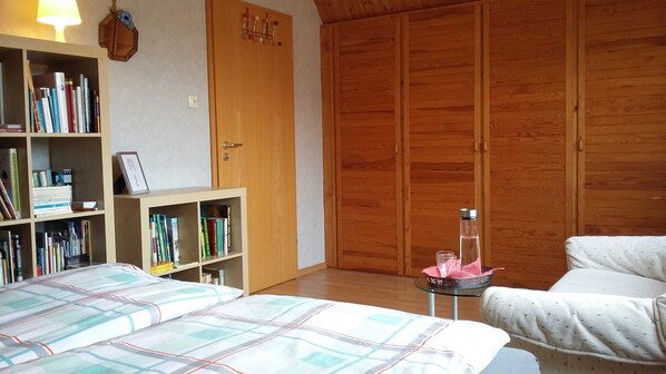 1 bedroom, WiFi, bed sheets