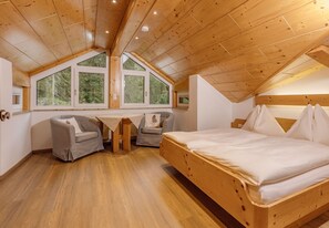 3 slaapkamers, een kluis op de kamer, wifi, beddengoed