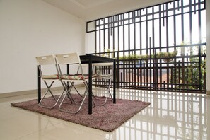 Coin salon dans le hall