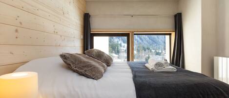 3 bedrooms, free WiFi, bed sheets