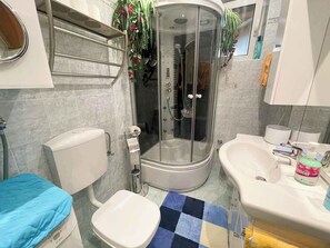 Een douche, een haardroger