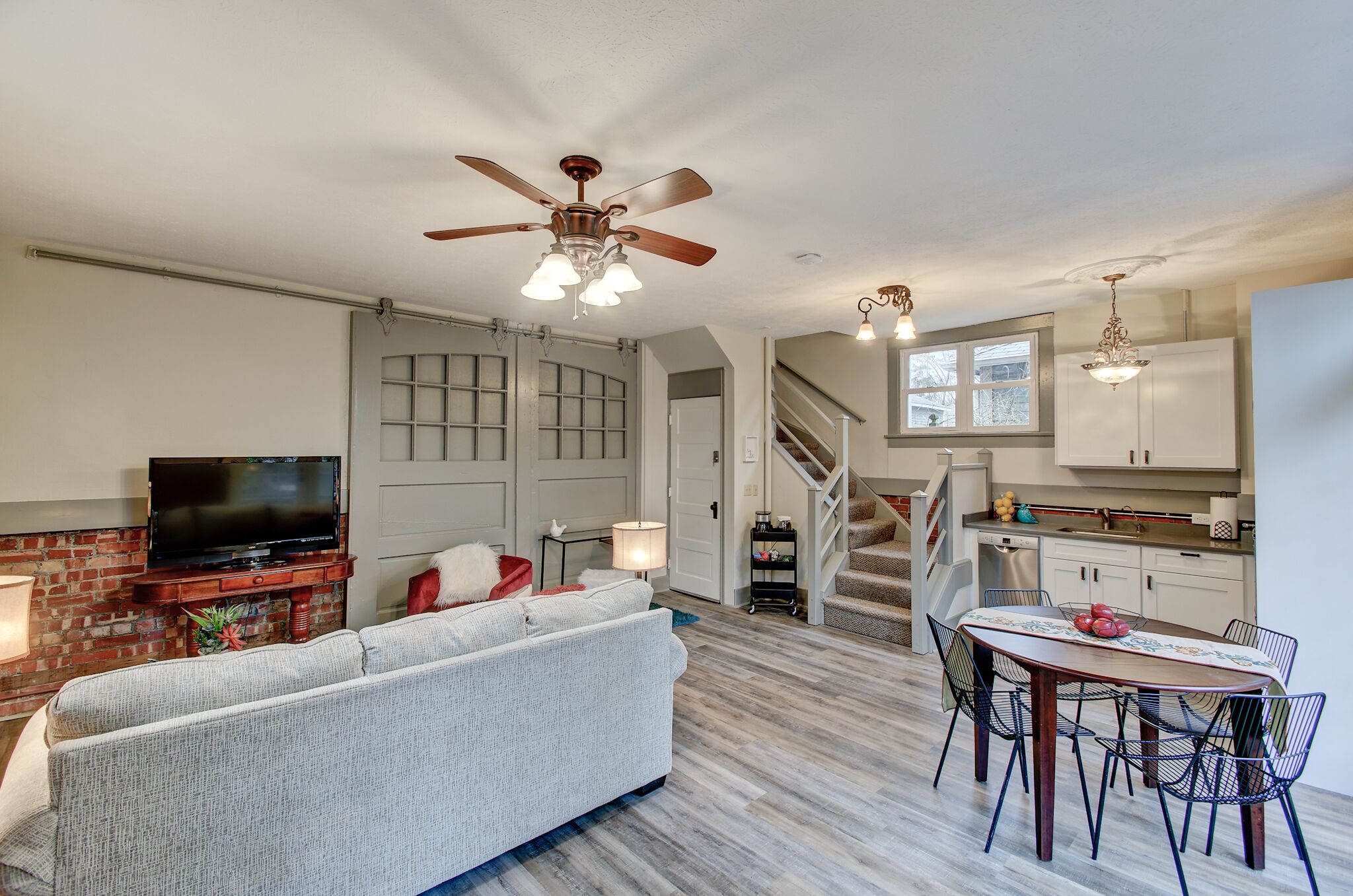 Redbird House - fully separate, walkable, parking