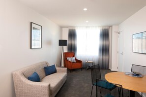 Televisión de pantalla plana, estación para iPod