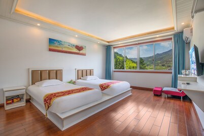 Lv ye Xian Zhuang Guesthouse