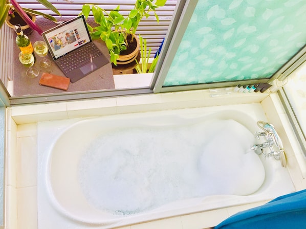 Hair dryer, towels, soap, shampoo
