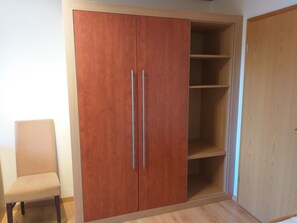 70-cm LED TV with cable channels, TV