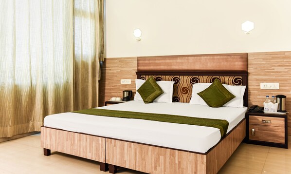 Basic Room | Desk, rollaway beds, free WiFi, bed sheets