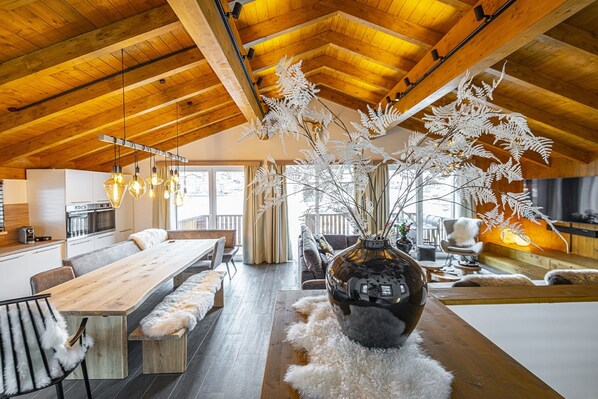 Comfort-Chalet, Bergblick (DerAdler) | 起居区 | 平板电视、加热地板