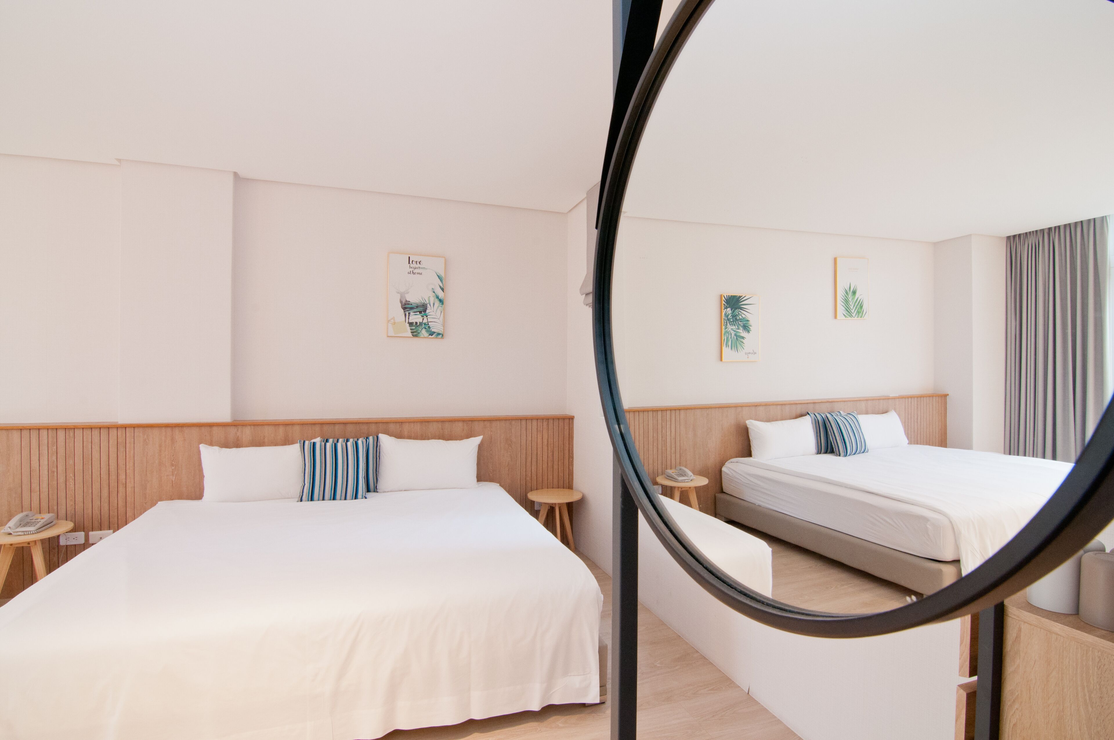 deluxe quadruple room | 1 bedroom, desk, blackout curtains, soundproofing