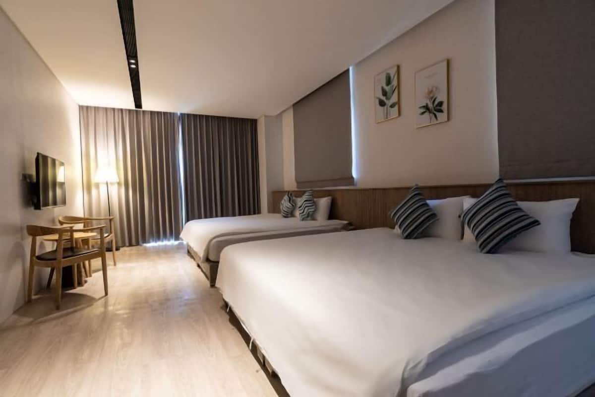 1 dormitorio, escritorio, cortinas opacas y sistema de insonorización