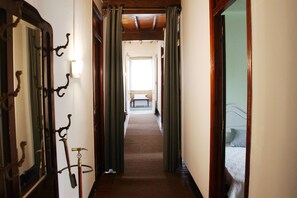 6 chambres, fer et planche à repasser, Wi-Fi gratuit, draps fournis