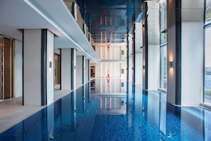 Piscine couverte, piscine extérieure