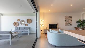 Apartamento Confort, 2 habitaciones, terraza, vistas al jardín | Terraza o patio