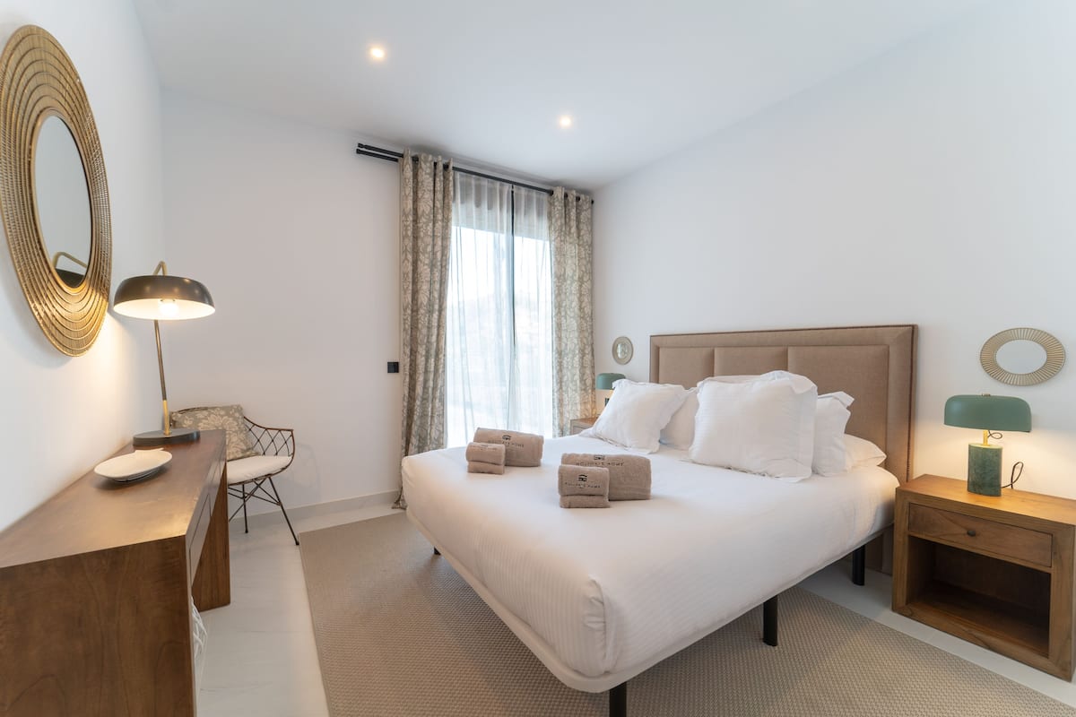 Comfort Apartment, 2 Bedrooms, Terrace, Garden View | 1 bedroom, premium bedding, individually decorated