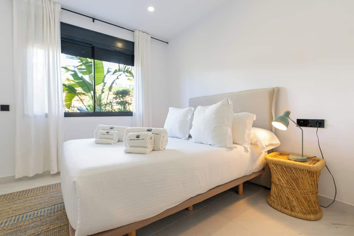 Superior Apartment, 3 Bedrooms, Terrace, Garden View | 1 bedroom, premium bedding, individually decorated