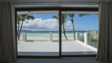 Family Villa, 5 Bedrooms | Balcony view