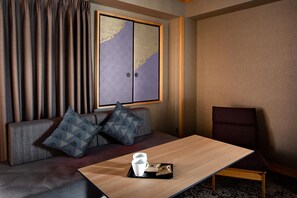 Exclusive Suite, Multiple Beds, Non Smoking, Private Bathroom | In-room safe, individually furnished, blackout curtains - eph TAKAYAMA (Takayama)