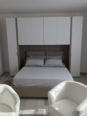 3 Schlafzimmer, Bügeleisen/Bügelbrett, WLAN, Bettwäsche