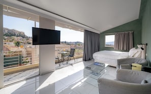 Penthouse, 1 Queen Bed, Hill View | In-room safe, individually decorated, individually furnished