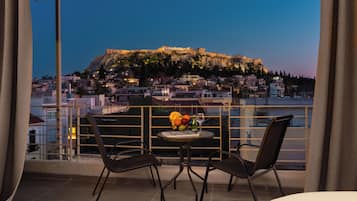 Penthouse, 1 Queen-Bett, Hügelblick | Terrasse/Patio
