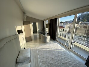 Penthouse, 1 Queen Bed, Hill View | In-room safe, individually decorated, individually furnished - 24K Athena Suites (Athens)
