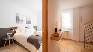 3 slaapkamers, geluiddichte muren, een strijkplank/strijkijzer