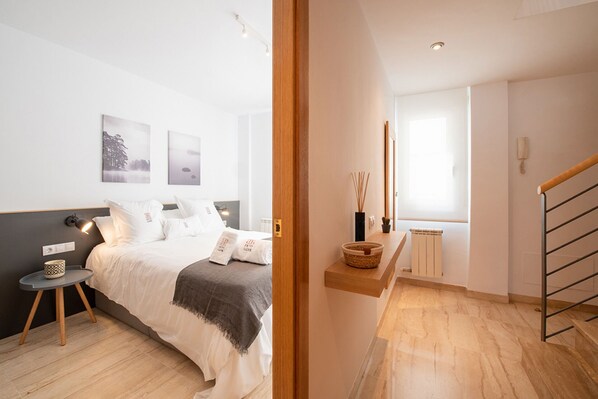 3 Schlafzimmer, schallisolierte Zimmer, Bügeleisen/Bügelbrett