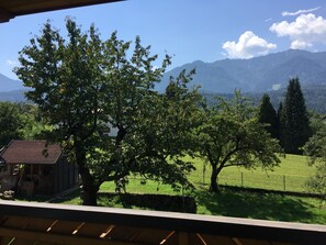 Apartamento, 2 quartos | Vista do quarto