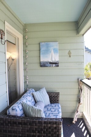 Property grounds - Super Modern, Ocean Front Condo!! Community Pool & Pier! Heart of IOP! (Isle of Palms)