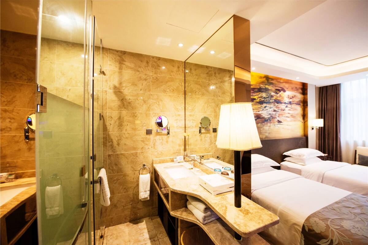 In-room safe, desk, blackout curtains, free WiFi