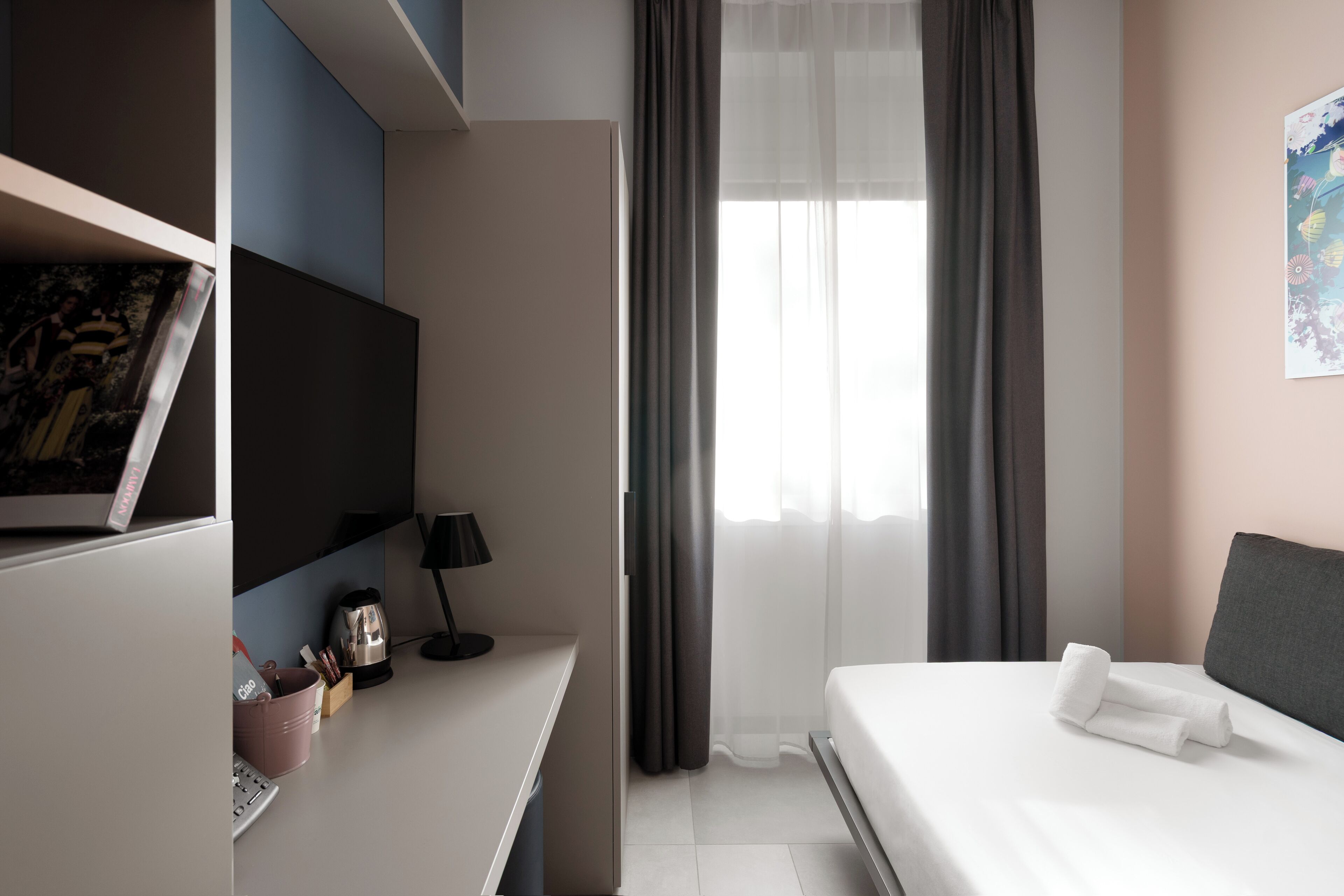 Creator - Queen Size Bed | Premium bedding, down comforters, pillowtop beds, in-room safe