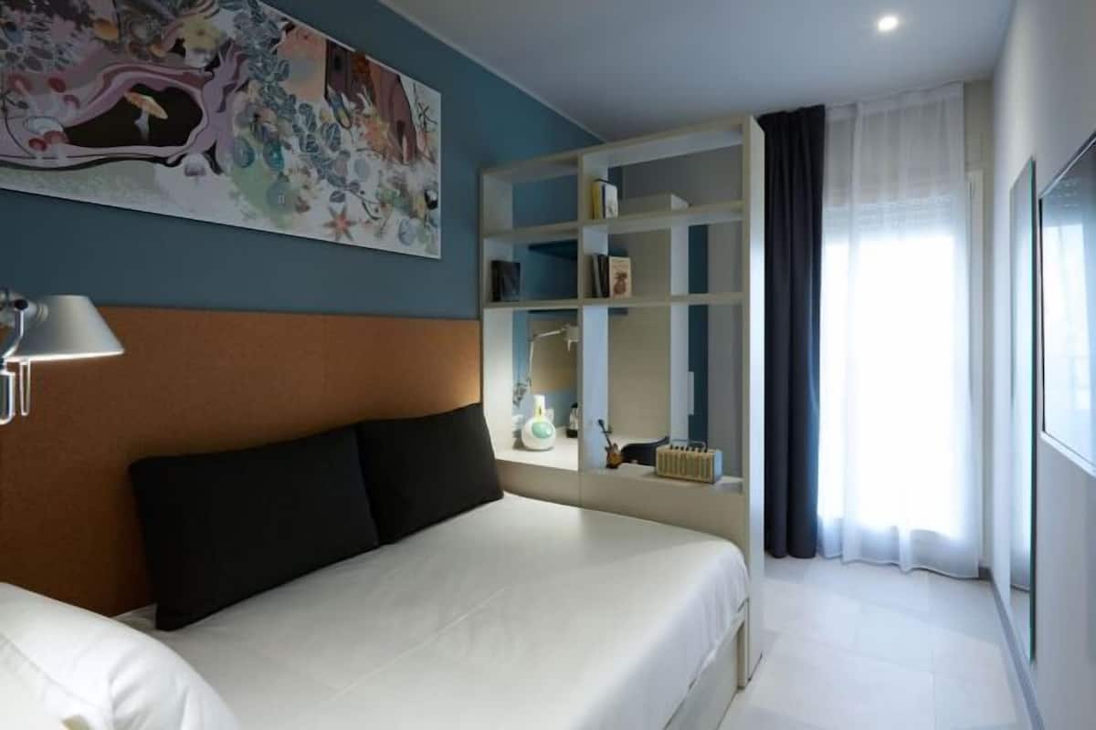 2 bedrooms, premium bedding, down duvets, pillow-top beds