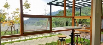 Xi Tou in Sunny Day Inn