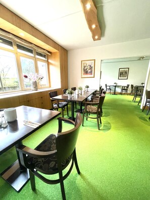 Free daily buffet breakfast - Rebgarten Schulgasse (Ravensburg)