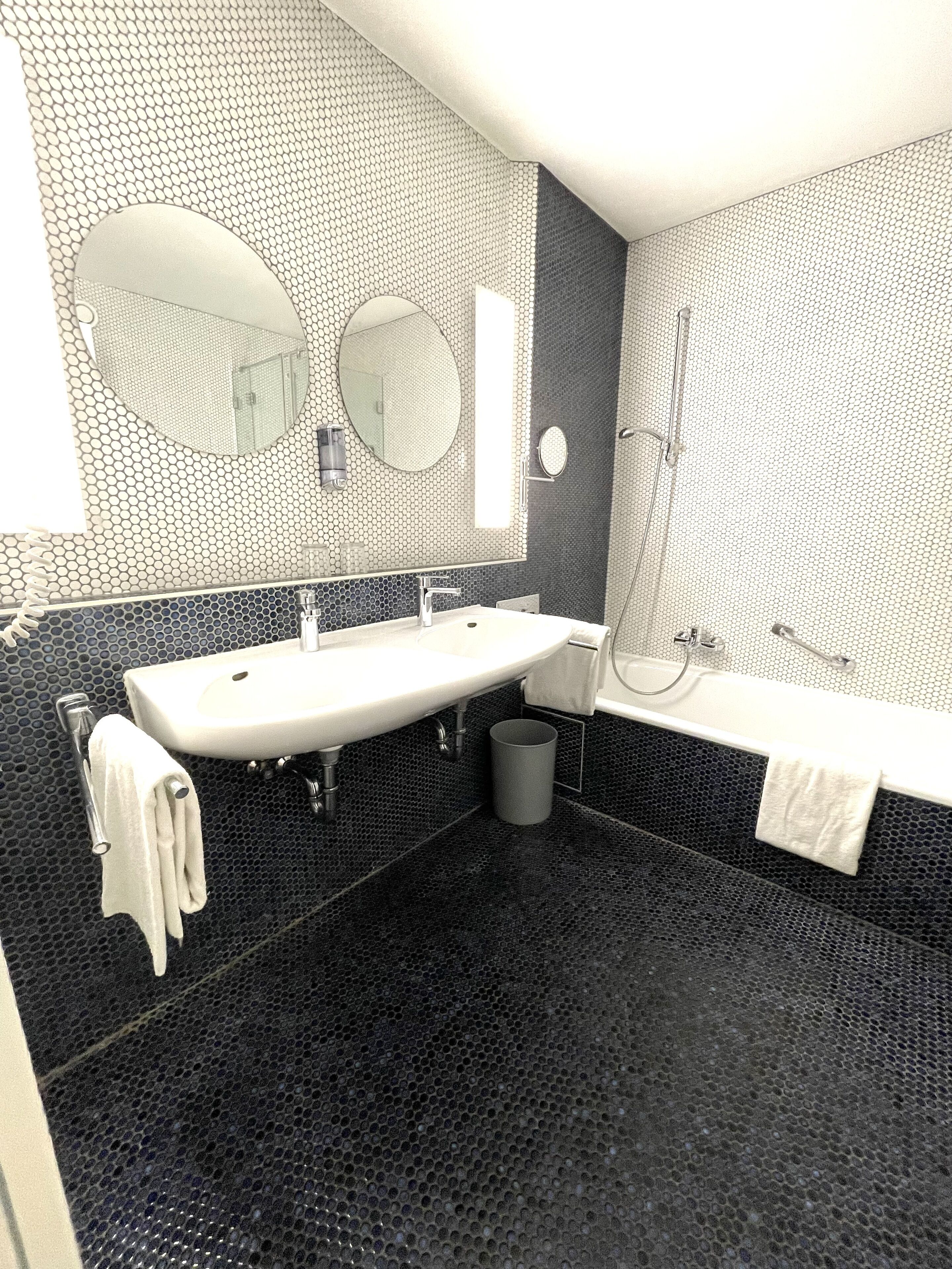 double or twin room, courtyard view | bathroom | shower, hair dryer, towels