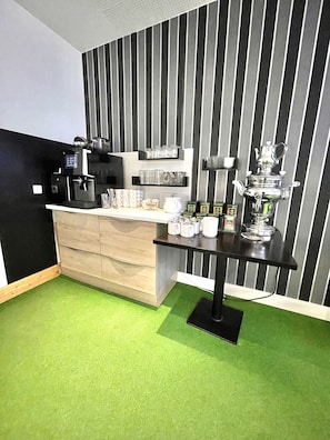 Free daily buffet breakfast  - Rebgarten Schulgasse (Ravensburg)